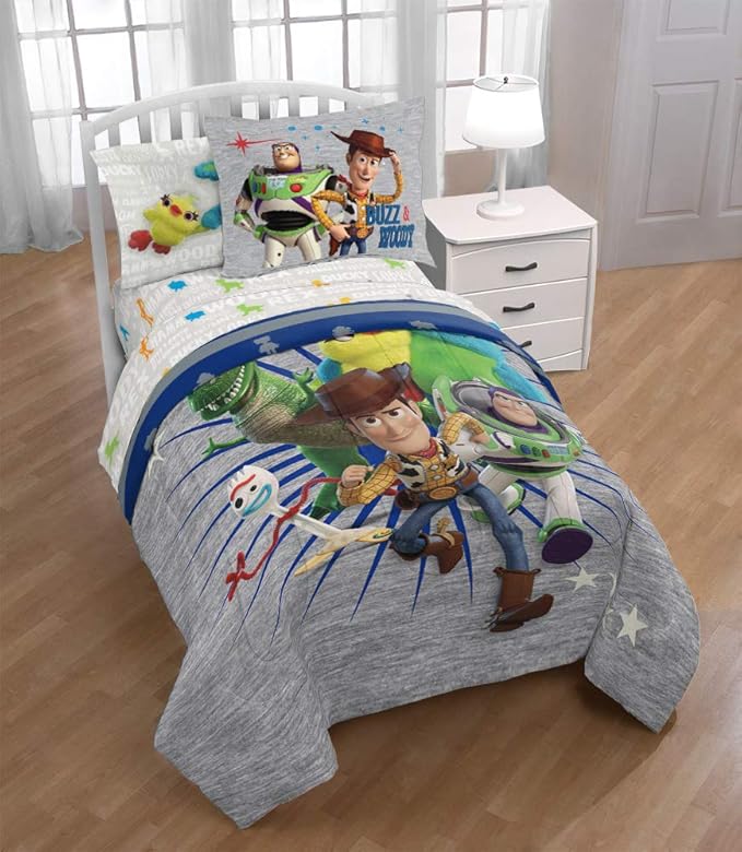 Jay Franco Disney Pixar Story 4 All The Toys Full Bed Set, Blue