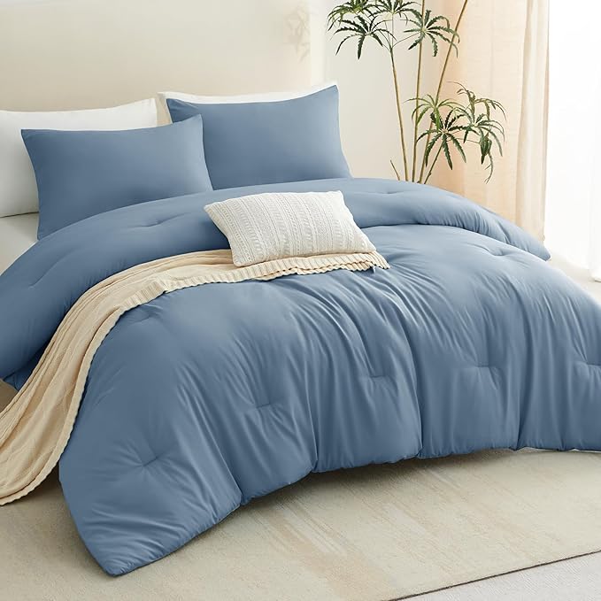 CozyLux Grayish Blue King Size Comforter Set, 3 Pieces Dusty Blue Solid Breathable Quilted Bedding Sets, Luxury Soft Bed Set with Down Alternative Comforter All Season (1 Comforter & 2 Pillowcases)