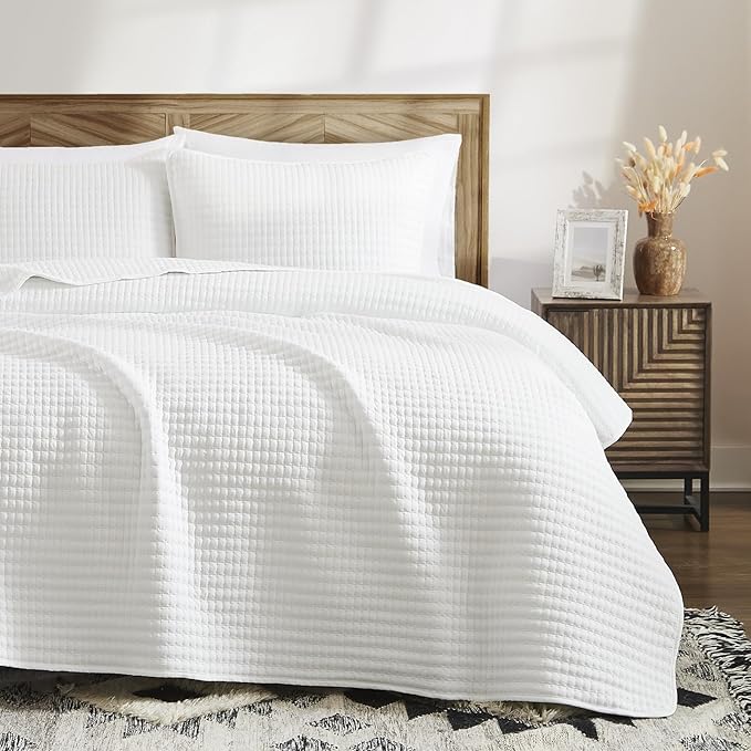 WRENSONGE White King Size Quilt Bedding Sets-3 Pieces Lightweight Bedspreads Summer Coverlet for All Season, Soft King Quilt Bedding Set with 2 Pillow Shams Suitable for Bed, Couch, Quilt Blanket