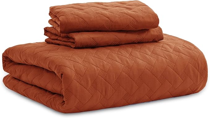 Bedsure Quilts Queen Size - Lightweight Bedspreads Queen Size with Basket Weave Pattern, Soft Quilt Bedding, Red Orange Comforter Coverlet for All Seasons (90" x 96")