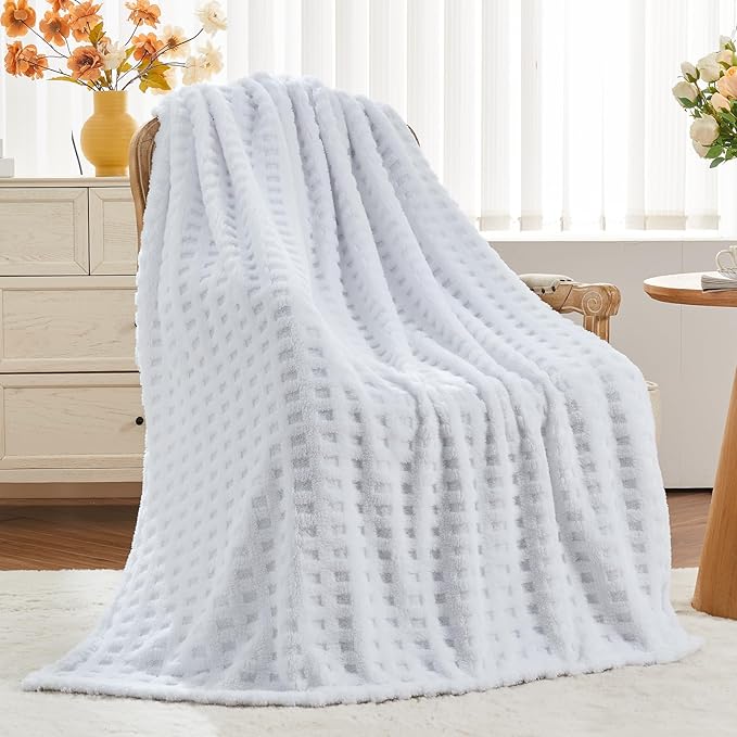 NEWCOSPLAY Super Soft King Blanket White Premium Silky Flannel Fleece 3D Waffle Checkered Lightweight Bed Blanket All Season Use (White, King(90"x110"))