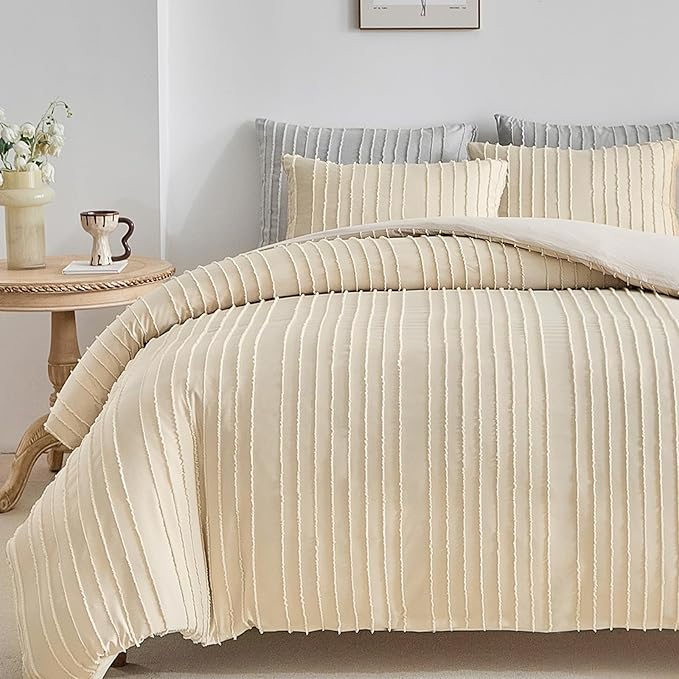 WARMDERN Tufted Duvet Cover Set King Size, Khaki Striped Textured Boho Bedding Set, 3 Pcs Ultra Soft Washed Microfiber Duvet Cover with Zipper Closure (Khaki)