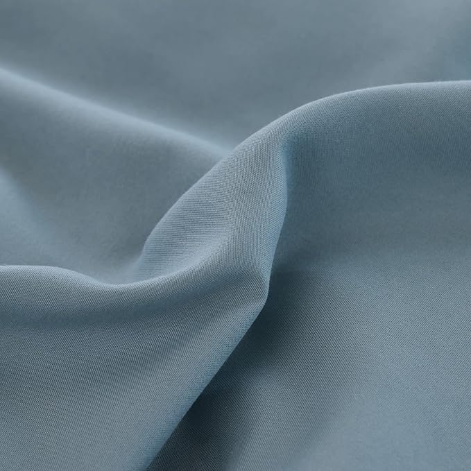 ROSGONIA Oversized Queen Comforter Dusty Blue, 3pcs (1 Comforter & 2 Pillowcases) Lightweight Oversized Queen Comforter Sets Bedding Blanket Quilts