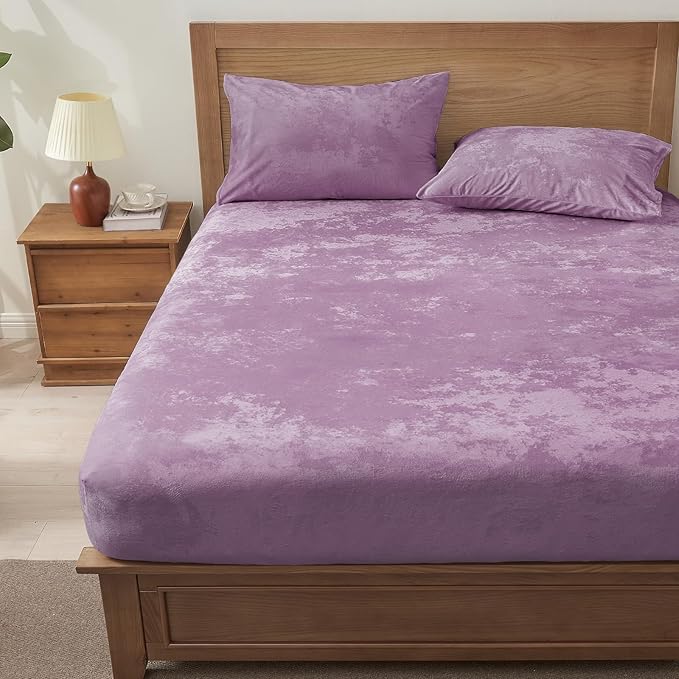 BEDELITE Velvet Fitted Sheet and Pillowcases Set, Luxury Soft Fuzzy Bottom Sheet with Reinforced Elastic Corner Straps, Deep Pocket up to 15 Inch, 1 Fitted Sheet and 2 Pillowcases (Queen, Lavender)
