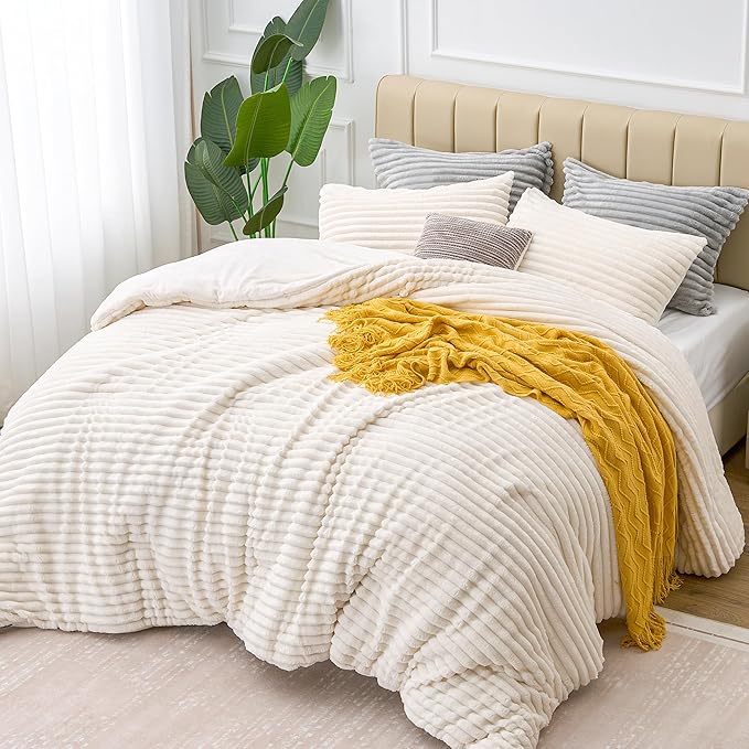 BEDELITE Fleece California King Comforter Set -Super Soft & Warm Fluffy Cream White Bedding, Luxury Fuzzy Heavy Bed Set for Winter with 2 Pillow Cases
