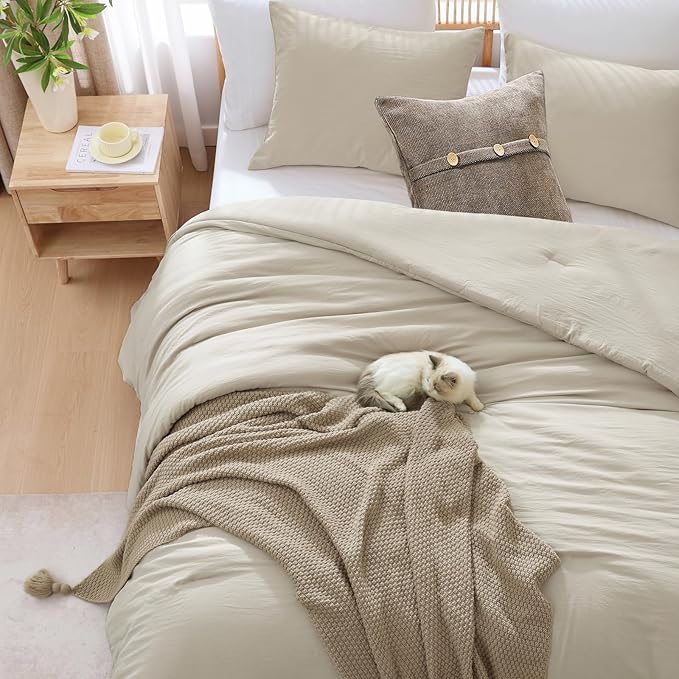 WRENSONGE Queen Comforter Set - 3 Pieces Prewashed Light Oatmeal Comforter Soft Lightweight for All Seasons,Down Alternative Comforters Queen Size with 2 Pillow Shams