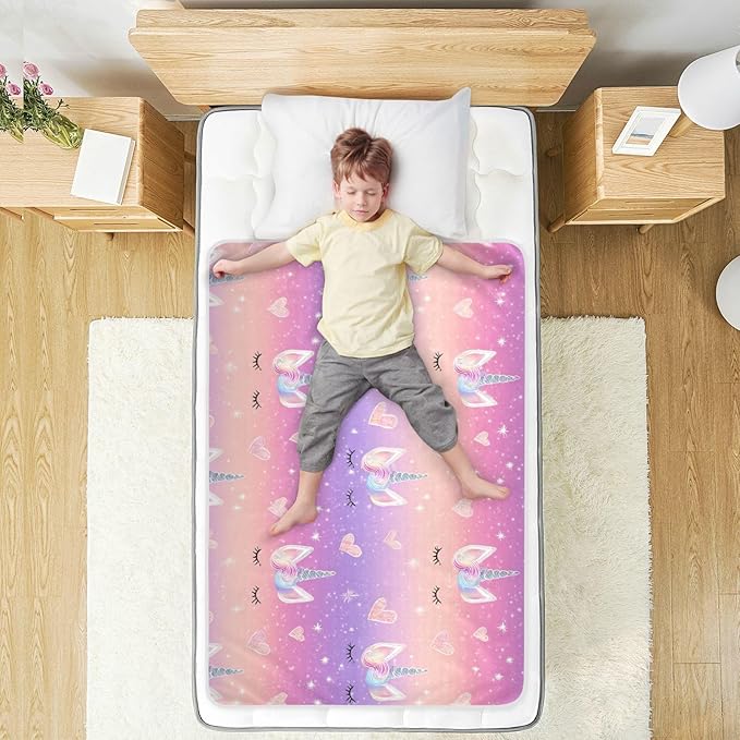Waterproof Bed Pad Reusable Changing Pad Toddler Mattress Protector Large Pee Pad Baby Diaper Pad Soft Washable Liner Rainbow Gradient Shiny Unicorn Horn Lashes Hearts