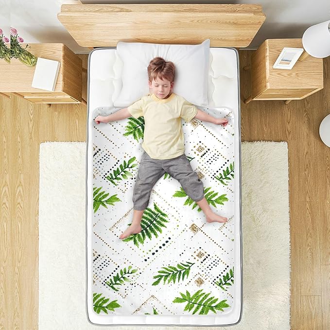 Waterproof Bed Pad Reusable Changing Pad Toddler Mattress Protector Large Pee Pad Baby Diaper Pad Soft Washable Liner Green Boho Leaves