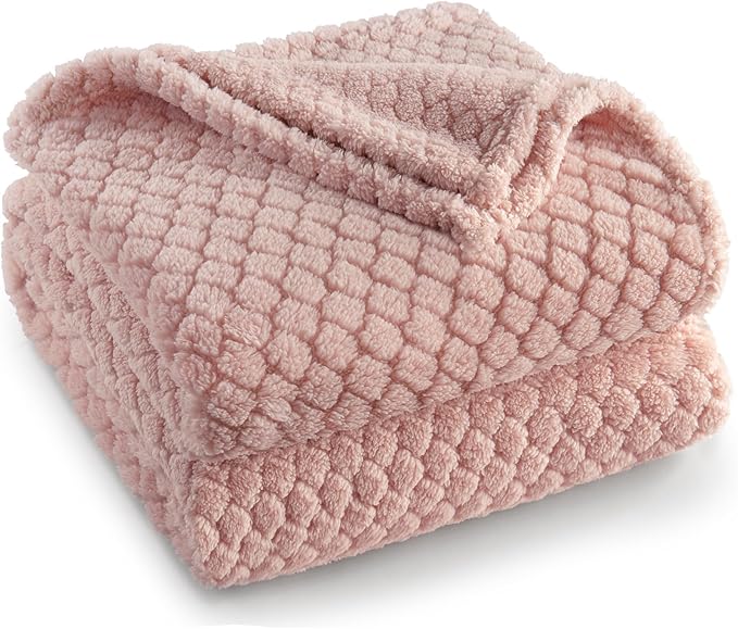 Exclusivo Mezcla Queen Size Fleece Blanket for Bed, Extra Soft Warm Decorative Fuzzy Blanket for Women, Lightweight Cozy Bedding Blankets, 90x90 Inches, Pink