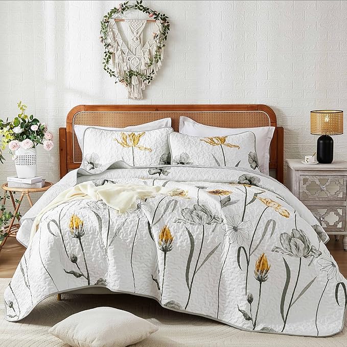 WONGS BEDDING Floral Quilt Set King,Grey and Yellow Bedspread Coverlet Bedding Set with 2 Pillowcase,Lightweight Cute Summer Floral Bedding Set for All Season (104"x90")