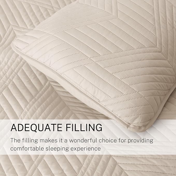 Exclusivo Mezcla California King Quilt Bedding Set, Lightweight Brich Beige Oversized King Bedspreads Soft Modern Geometric Coverlet Set for All Seasons (1 Quilt and 2 Pillow Shams)