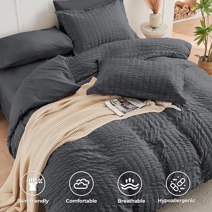 HYMOKEGE Dark Grey Duvet Cover King Size, Ultra Soft 3-Piece Seersucker Duvet Cover Set with Zipper Closure, Soft Brushed Microfiber Bedding Set with 8 Corner Ties (104"x90", 2 Pillowshams)