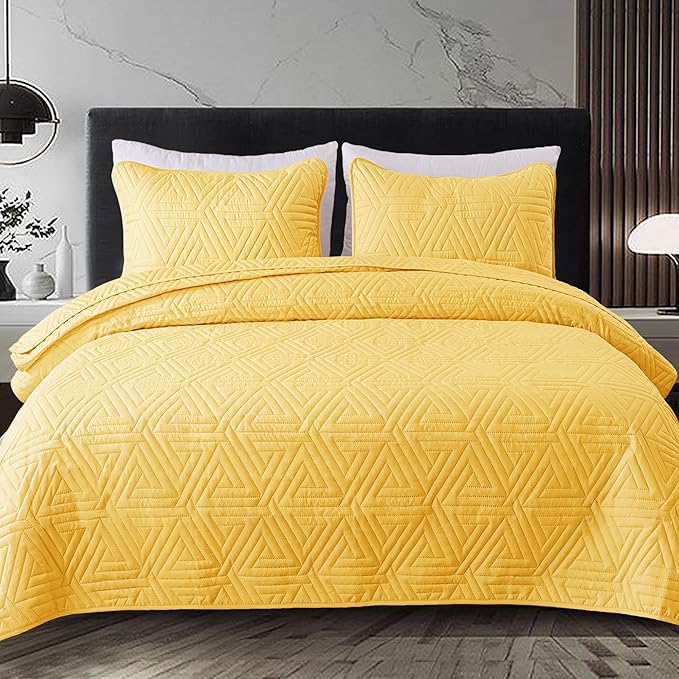 Whale Flotilla Soft Queen Size Quilt Set for All Seasons, 3-Piece Ultrasonic Geometric Quilts Bedding Set, Lightweight Reversible Bedspread, Coverlet, Bed Cover with 2 Pillow Shams, Yellow