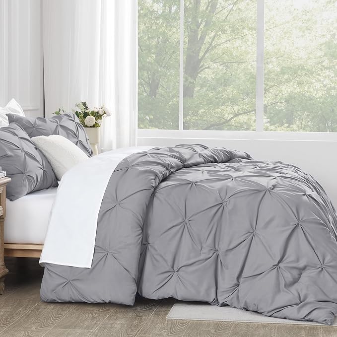 Andency Silver Gray Queen Comforter Set (90x90Inch), 3 Pieces Western Modern Pinch Pleat Bedding Comforters &Sets, All Season Soft Lightweight Down Alternative Bed Set for Boys Men Adults