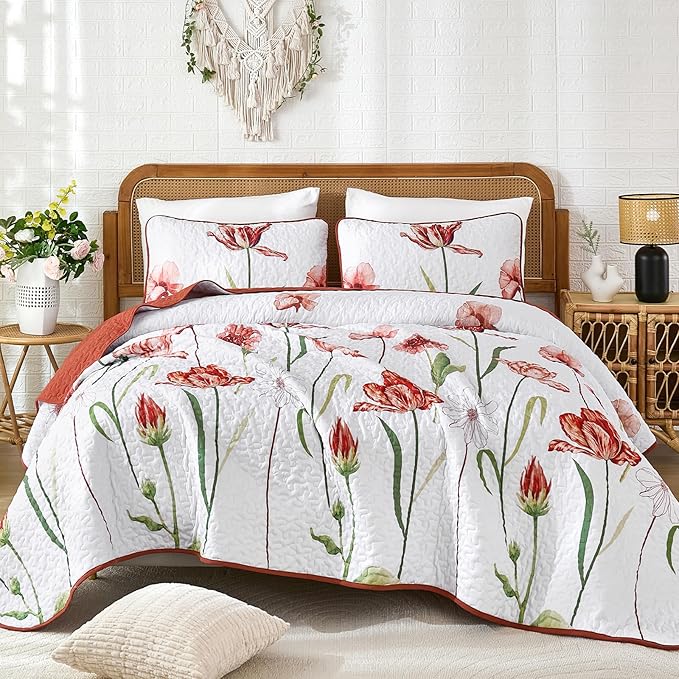WONGS BEDDING Red Quilt Set King Size, Cute Red Floral Botanical Bedspread Bedding Set with 2 Pillowcase, Lightweight Farmhouse Coverlet Set for All Season (104"x90")