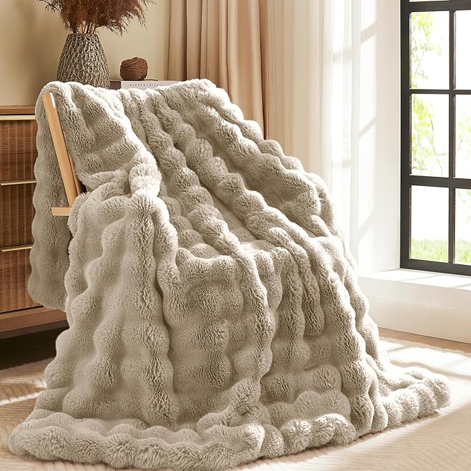L'AGRATY Faux Rabbit Fur Blanket: 50" x 60" Luxury Soft Fluffy Thick Fur Throw Blanket for Couch Bed Sofa - Cozy Plush Bubble Blankets for Winter: Warm Flannel Fleece Decorative Blanket(Castle Grey)