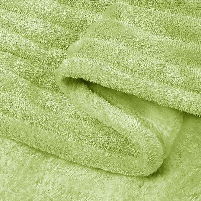 BEDELITE Fleece Blanket Twin Size – 3D Ribbed Jacquard Soft and Warm Decorative Fuzzy Blankets – Cozy, Fluffy, Plush Lightweight Throw Blankets for Couch, Bed, Sofa(Cream Lime, 60x80 inches)
