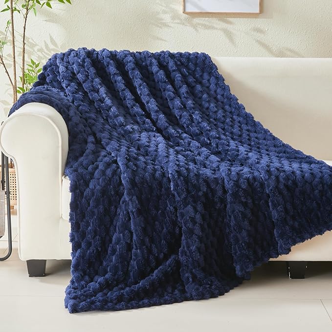 NEWCOSPLAY Super Soft Queen Blanket Dark Navy Premium Silky Flannel Fleece 3D Clouds Stylish Jacquard Lightweight Bed Blanket All Season Use 350GSM (Dark Navy, Queen(90"x90"))