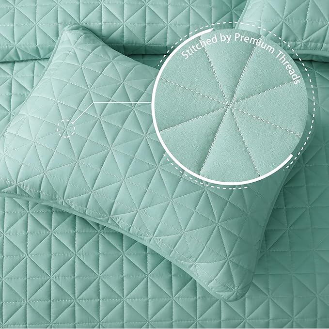 Exclusivo Mezcla Quilts King Size Bedding Set with Stitched Grid Pattern, Lightweight Summer Green Bedspreads Coverlets Bed Cover for All Seasons (1 Quilt and 2 Pillow Shams)