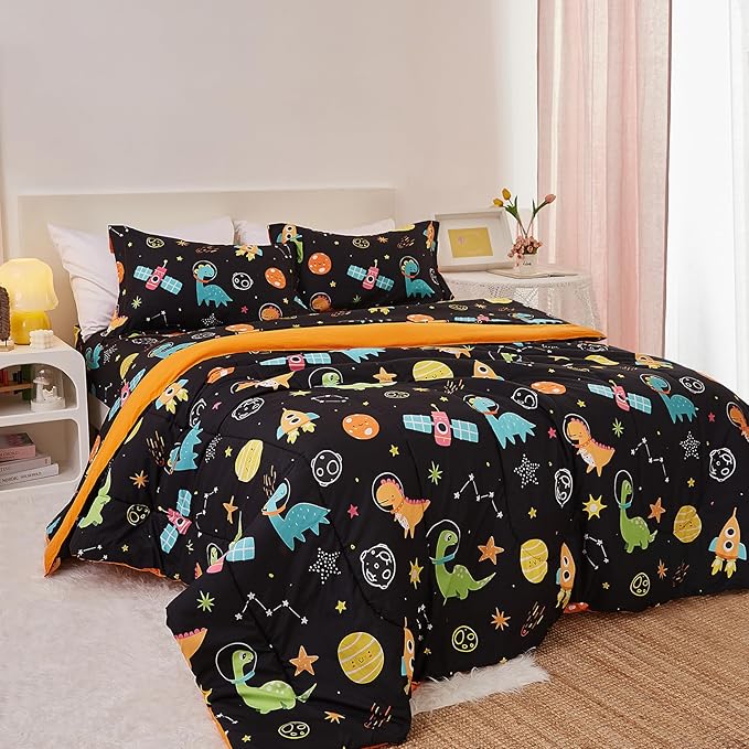 Yibeizi Space Dinosaur Kids Comforter Set for Boys Full Size, Cute Quilted Black Printed Bedding Set with Pillow Sham, Lightweight Soft Breathable Washable Bed Set 3 Piece