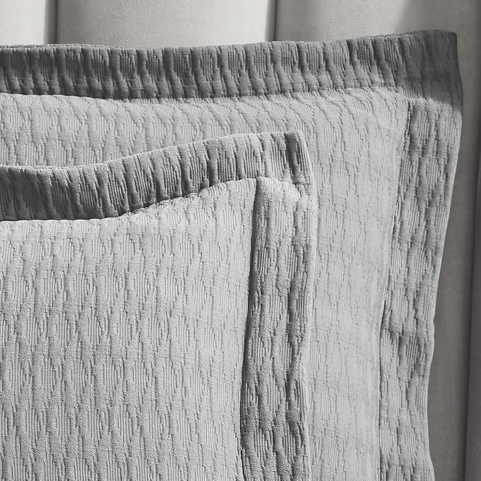 Superior 3 Piece Cotton Bedspread Set, Home Bed Decor, Decorative Bed Spread, 2 Pillow Shams, Medium Weight Blanket, Matelasse Coverlet, Bedding Essentials, Calvert Collection, California King, Grey