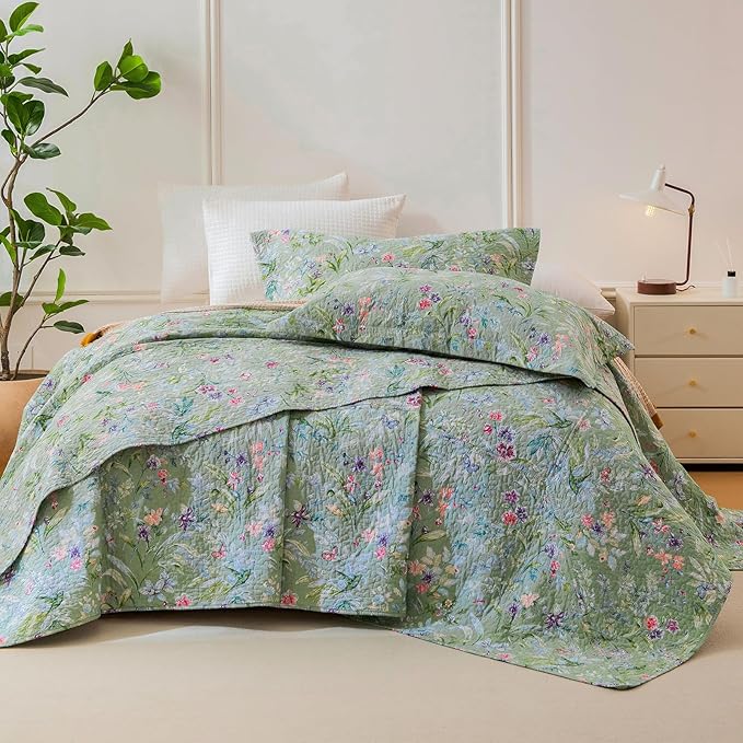 QSH 3Pcs Oversized King Bedspread Set(120"x120"),100% Cotton Green Floral Quilt Bedding Set Flower Bird Butterfly Printed Bedspread Coverlet California King Oversized Lightweight Soft Bedding Set