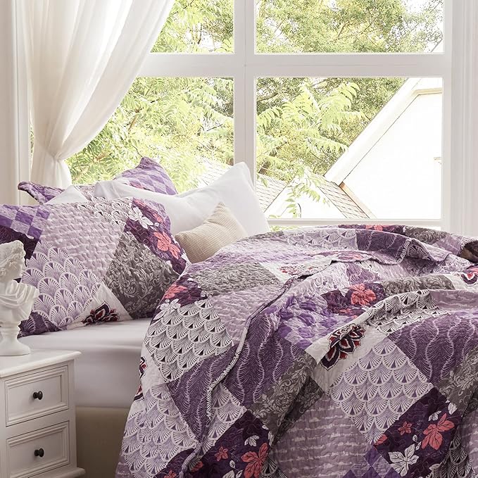 Full/Queen Size Quilt Set 3 Piece Lightweight Reversible Bedspread-90''x98'' Soft Patchwork Floral Coverlet Luxurious Warm Microfiber Bed Cover All Seasons Purple Bedding Set(1 Quilt,2 Pillow Shams)
