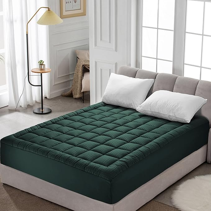 HYLEORY King Mattress Pad Quilted Fitted Mattress Protector Cooling Pillow Top Mattress Cover Breathable Fluffy Soft Mattress Topper with 8-21" Deep Pocket, Green