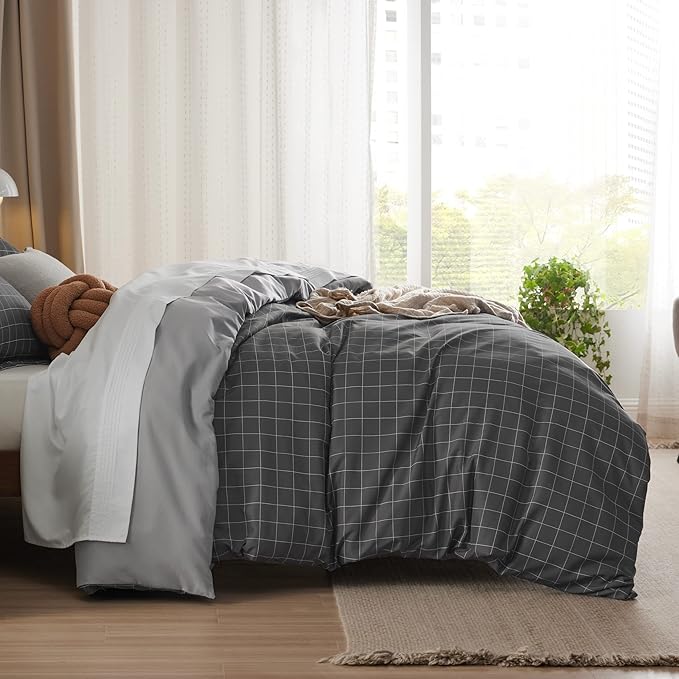 Bedsure Duvet Cover Queen Size - Reversible Plaid Duvet Cover Set with Zipper Closure, 3 Pieces Dark Grey Bedding Set with 8 Corner Ties and 2 Pillow Shams 20"x26"