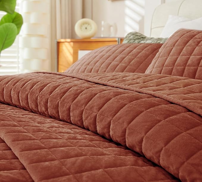 Luxurious Velvet Quilt California King Size Set 106" x118" Ultra Soft Bedding Set Quilted Bedspread Coverlet with 2 Matching Pillow Shams for All Seasons,Rust