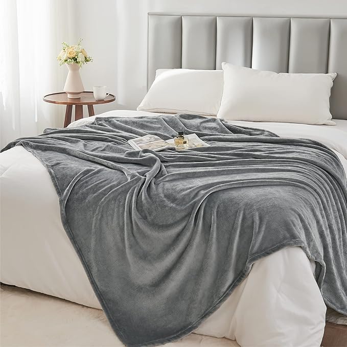 BEDELITE Fleece Blanket Grey Throw Blanket for Couch & Bed, Luxury Plush Cozy Fuzzy Blanket 50" x 70", Super Soft Warm Lightweight Fall Throw Blanket for Travel Camping