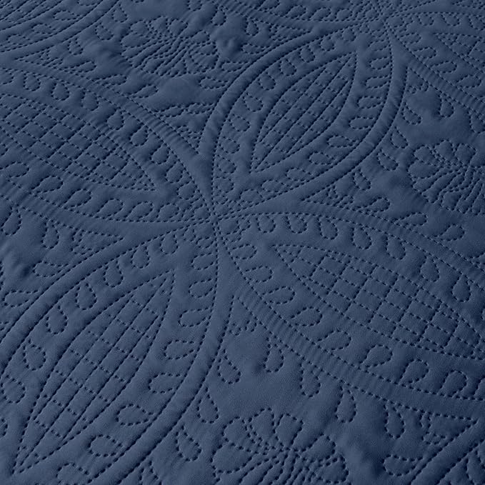akkialla Navy Full/Queen Quilt Set, Ultrasonic Lightweight Bedspread Coverlet for Modern Minimalist Bedroom, Soft Microfiber Coin Pattern Bedding, 3-Piece (1 Quilt, 2 Pillow Shams) | Breathable fabric