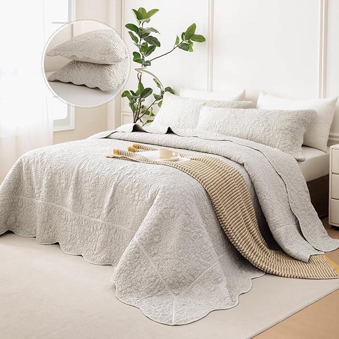 Masaca Oversized King Quilt 120x120,Wheat Crinkled Oversized California King Bedspread Shabby Boho Chic Rustic Lightweight Stone-Washed Scallop Extra Large Quilt Bedding Set Ultra Soft