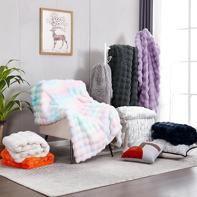 DREAMNINE Oversized Fuzzy Soft Fall Faux Fur Throw BlanketTwin Size 60" x 70", Luxury Large Autumn Plush Fluffy Blankets, Cute Lovely Halloween Cozy Thick Warm Furry Blanket for Winter, Pumpkin Orange