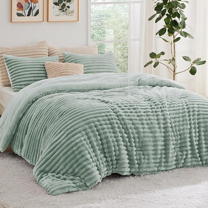 Bedsure California King Comforter - GentleSoft™ 3 Pieces Double-Side Fleece Comforter Set, Cozy Striped Room Decor Aesthetic, Luxury Sage Green Cal King Bedding with 2 Pillowcases, 104x96 Inches
