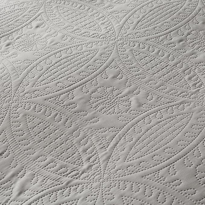 akkialla Twin Quilt Bedding Set,Grey Ultrasonic Quilt Set,Lightweight Soft Bedspread Coverlet,Modern Style Coin Pattern Bed Cover for All Seasons,2 Piece(1 Quilt,1 Pillow Sham)