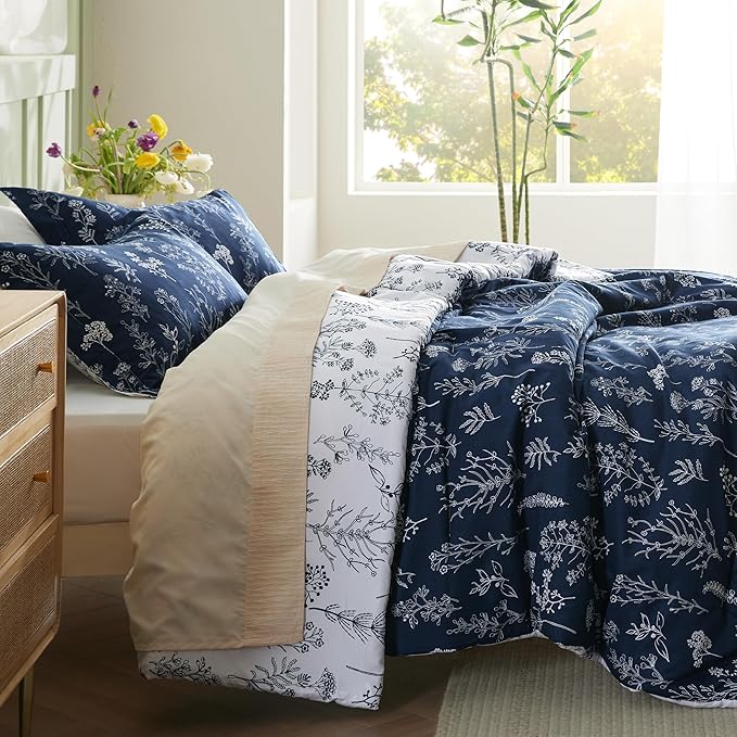 Bedsure Duvet Cover King Size - Reversible Navy Blue King Duvet Cover Set with Zipper Closure, 3 Pieces Floral Patterned Bedding Set with 8 Corner Ties and 2 Pillow Shams