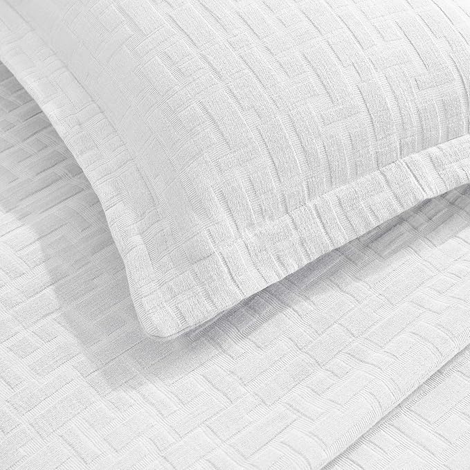 Superior 3 Piece Cotton Bedspread and Sham Set, Home Bed Decor, Decorative Bed Spread, 2 Pillow Shams, Medium Weight, Matelasse Coverlet, Bedding Essentials, Madrid Collection, California King, White
