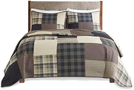 Woolrich Winter Hills Reversible Quilt Set - Cottage Styling Reversed to Solid Color, All Season Lightweight Coverlet, Cozy Bedding Layer, Matching Shams, Oversized King/Cal King, Plaid Tan 3 Piece