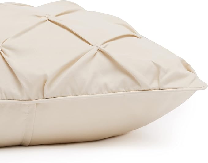Amazon Basics King Size Soft, Lightweight Comforter Sets, All-Season Down-Alternative 3-Piece Bedding Set, Pinch Pleat Design, Beige