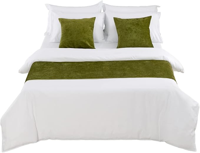 AMBERIS Bed Runner Green, Chenille Soft No Fading Modern Bed Scarf (Pillowcases Sold Separately)