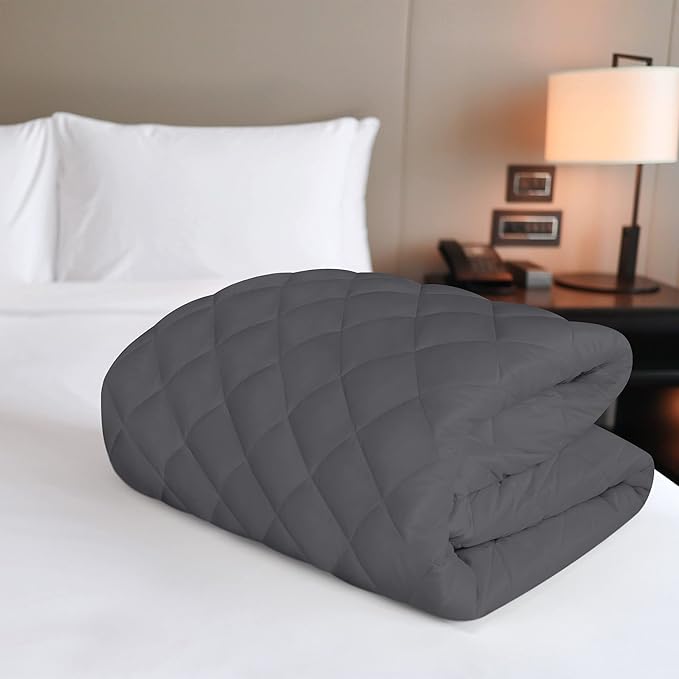 Utopia Bedding Quilted Fitted Mattress Pad, Queen Size, Elastic Fitted Mattress Topper Protector and Cover Stretches up to 16 Inches Deep, Machine Washable (Grey)