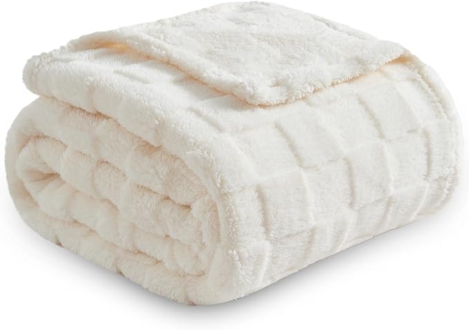 NEWCOSPLAY Super Soft Queen Blanket Ivory Premium Silky Flannel Fleece 3D Checkered Lightweight Bed Blanket All Season Use (Ivory Checkered, Queen(90"x90"))