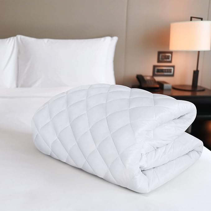 Utopia Bedding Quilted Fitted Mattress Pad, Full Size, Elastic Fitted Mattress Topper Protector and Cover with Deep Pocket Stretches up to 16 Inches, Machine Washable (White)