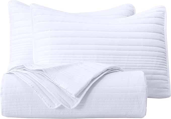 Market & Place Quilt Set Full Queen Size White | Lightweight Ultra Soft Microfiber Bedspread | 3 Piece Queen Coverlet for All Season | Parker Collection (F/Q, White)