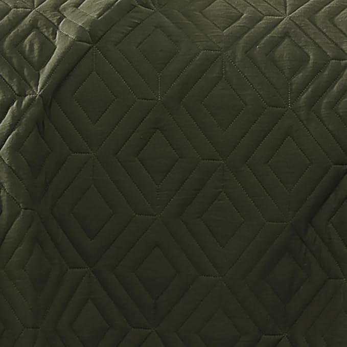 WRENSONGE Queen Quilt-3 Pieces Geometric Olive Green Bedspreads Queen Size Quilt Bedding Set for All Seasons, Soft Summer Coverlet with 2 Pillow Shams Suitable for Bed, Couch, Quilted Blanket