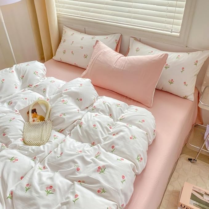 Nayoroom Pink Floral Duvet Cover Full Size Coquette Tulip Printed on White Reversible Comforter Cover 3Pcs Kids Girls Cottagecore Bedding Set with Zipper Closure Soft Breathable Microfiber