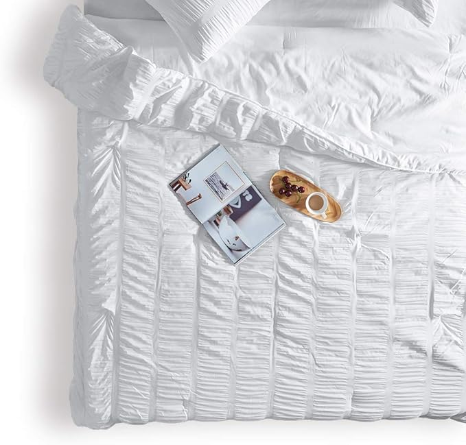SLEEP ZONE Luxury Seersucker King Size Comforter Set 3-Piece, Soft & Lightweight Down Alternative Duvet Insert with Pillow Sham Cooling for Summer, White