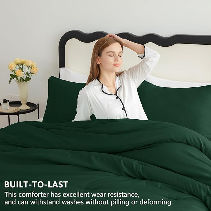 CozyLux Dark Emerald Green King Size Comforter Set, 3 Pieces Solid Breathable Quilted Bedding Sets, Luxury Fluffy Soft Bed Set with Down Alternative Comforter All Season (1 Comforter & 2 Pillowcases)