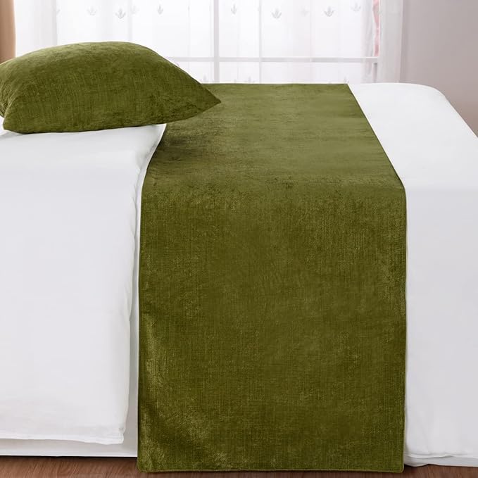 AMBERIS Bed Runner Green, Chenille Soft No Fading Modern Bed Scarf (Pillowcases Sold Separately)